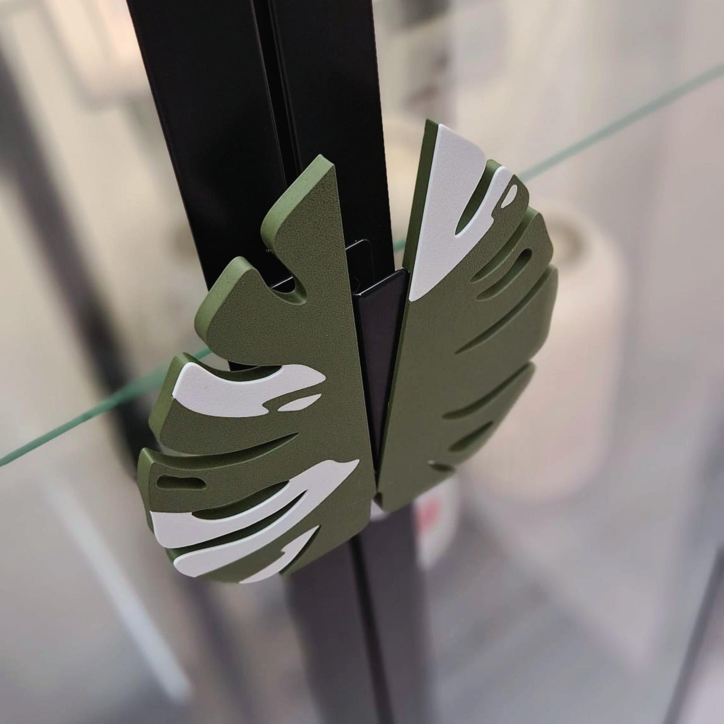Slip-On Monstera Leaf Handles for IKEA MILSBO Cabinet, No Tools Needed, 3D Printed Variegated Plant Decor
