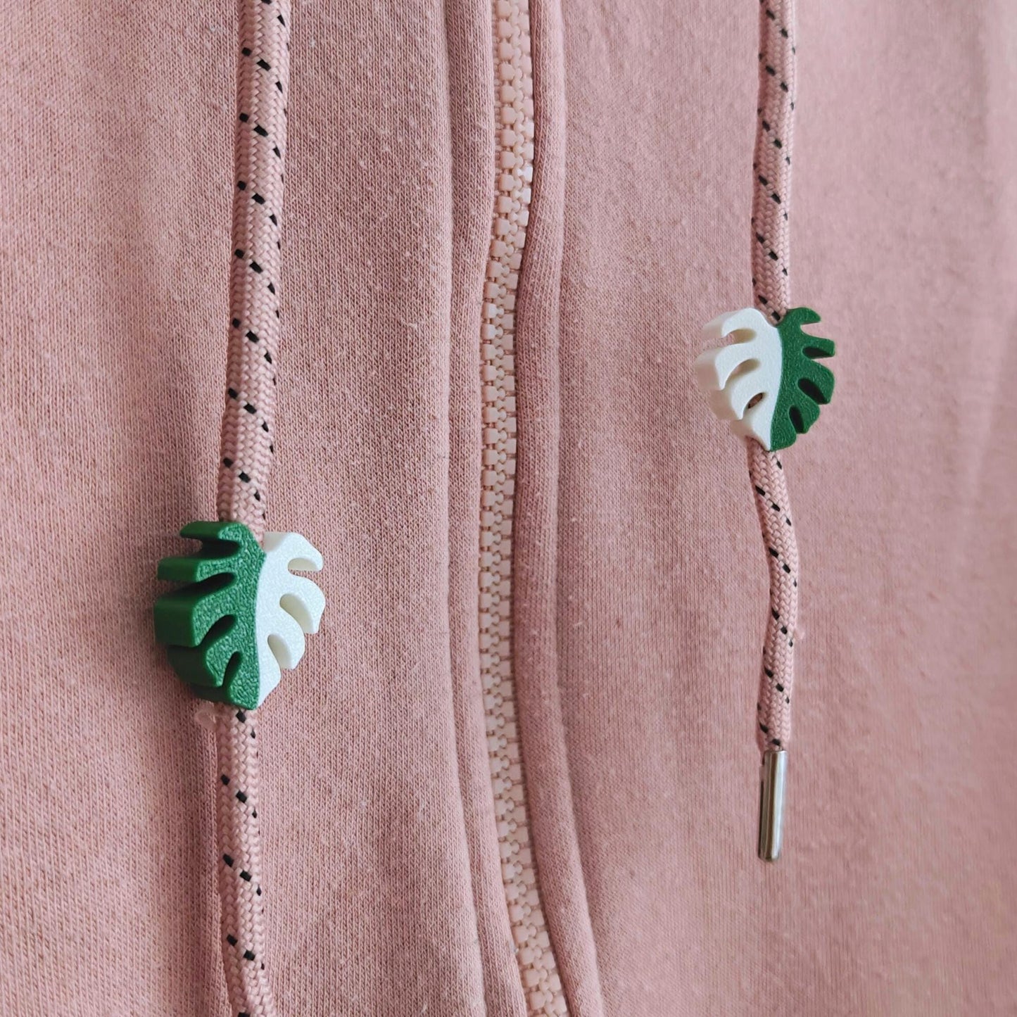 Monstera Drawstring Charms, Leaf Hoodie & Sweatpants Accessories, 3D Printed Clothing Add-Ons