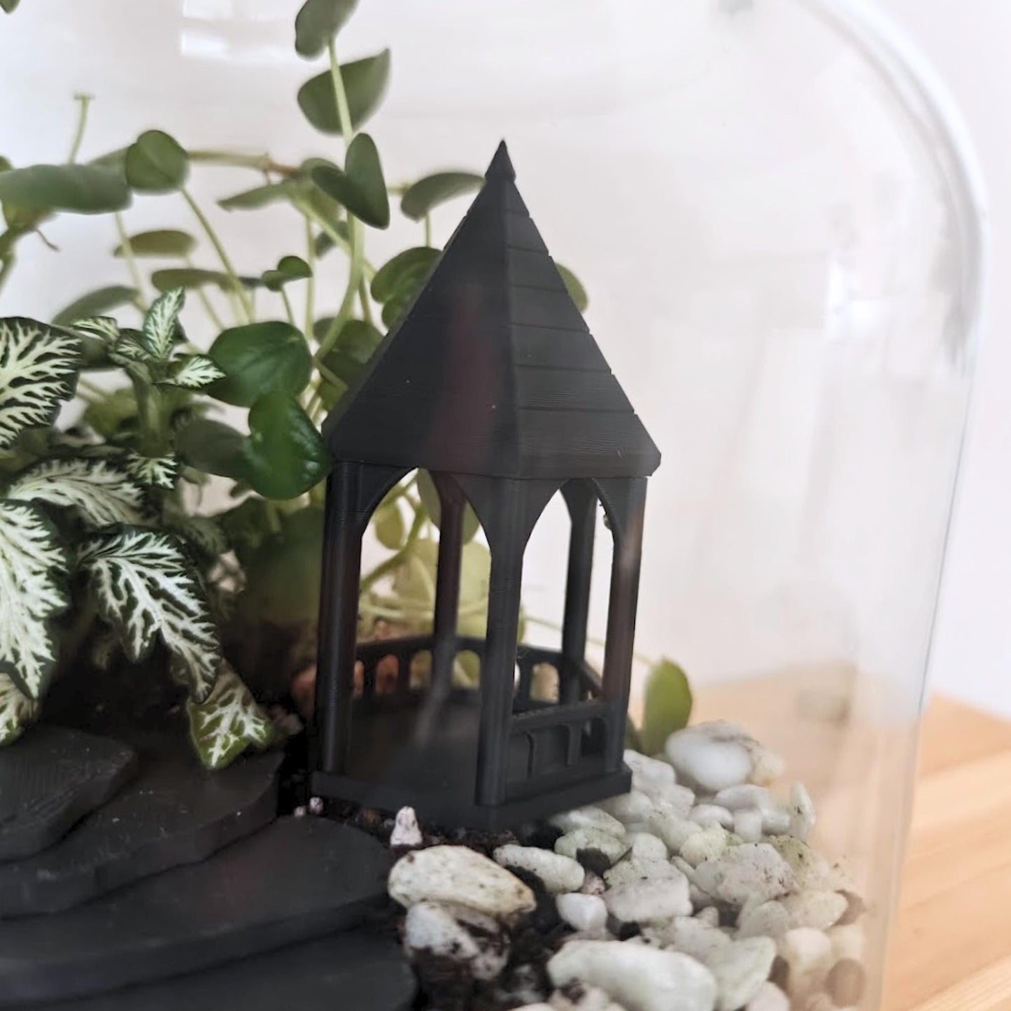Mini Gothic Gazebo for Terrariums, Haunted Terrarium Decor, Spooky Garden House, 3D Printed