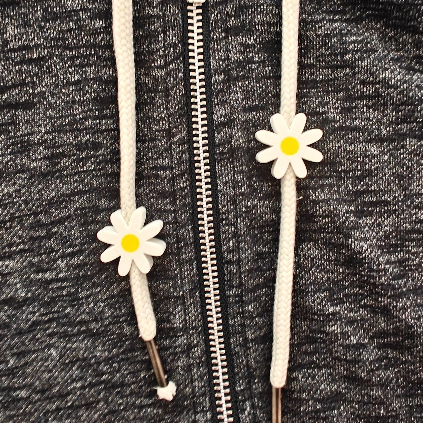 Daisy Drawstring Charms, Flower Hoodie & Sweatpants Accessories, 3D Printed Clothing Add-Ons