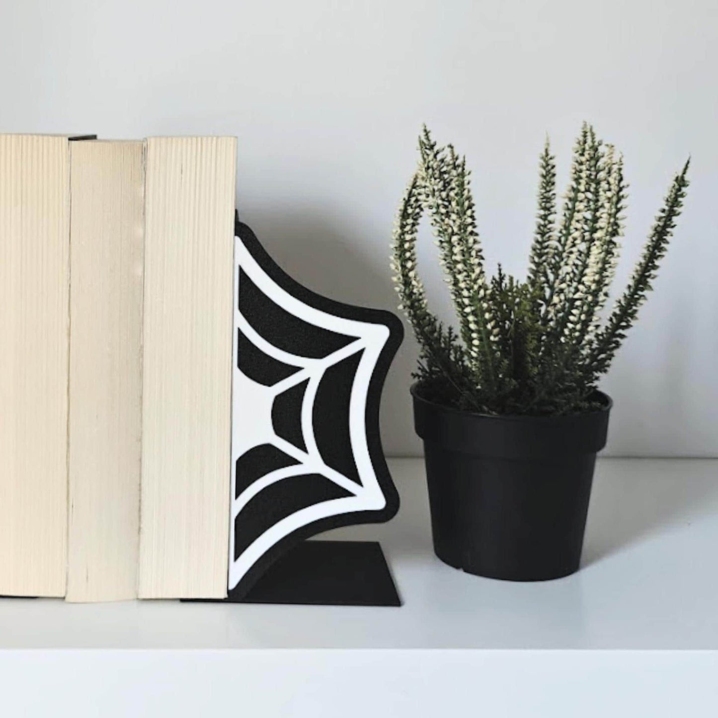 Cobweb Spiderweb Bookends, Gift for Book Lovers, Gothic Home Decor, 3D printed Gift