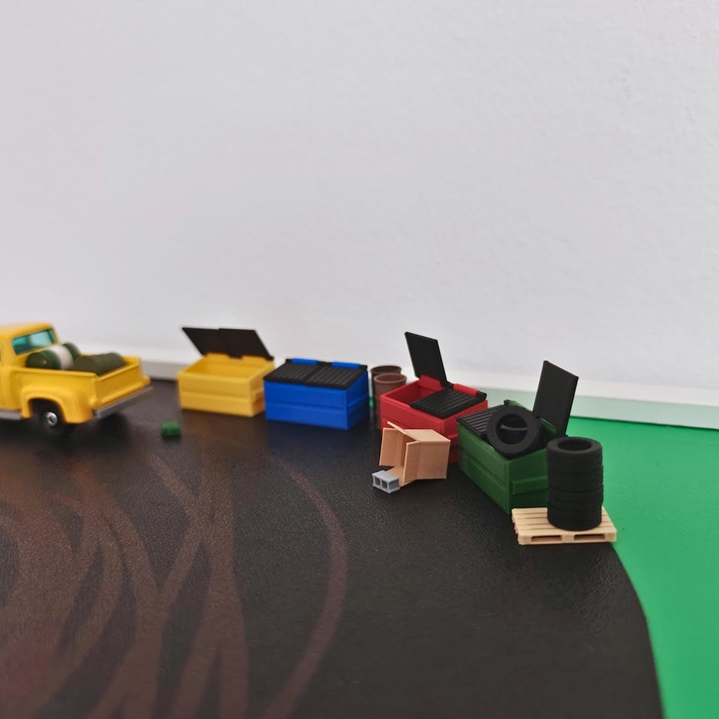 Miniature 1/64 Scale Dumpster, Diorama Accessory for Diecast & Garage Scenes, 3D printed Junkyard