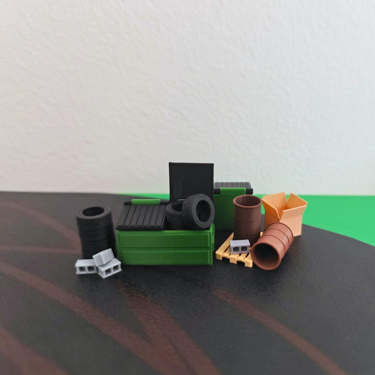 Miniature 1/64 Scale Dumpster, Diorama Accessory for Diecast & Garage Scenes, 3D printed Junkyard Prop