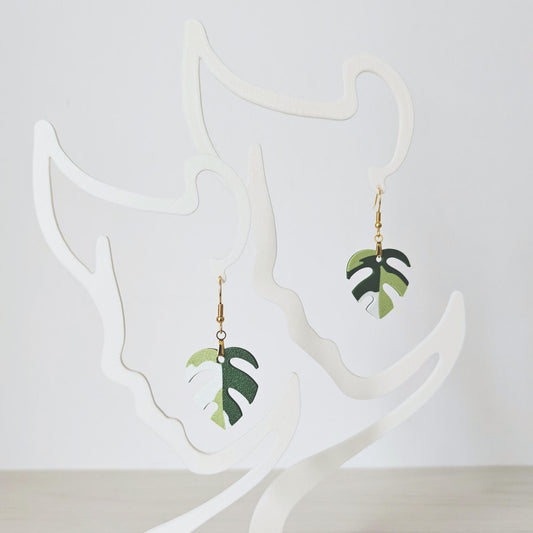 Earrings Monstera Minima, Raphidaphora Tetrasperma