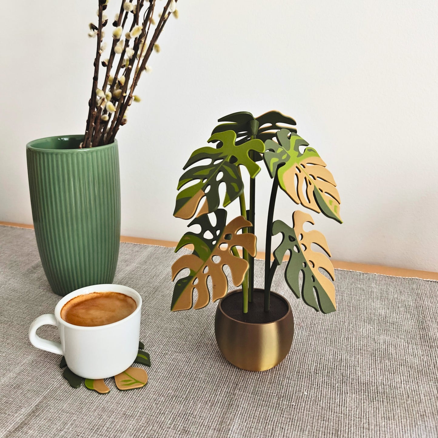 Monstera-Untersetzer-Set mit Blattlöchern