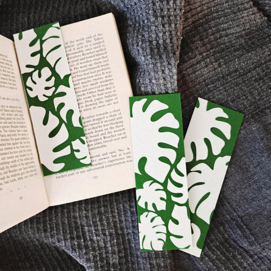 Monstera leaf bookmatks
