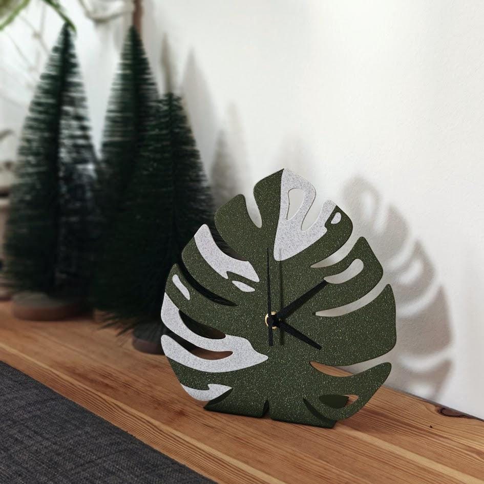 Monstera Leaf Clock, Leaf-shaped, variegated, home decor, gift for plant lovers