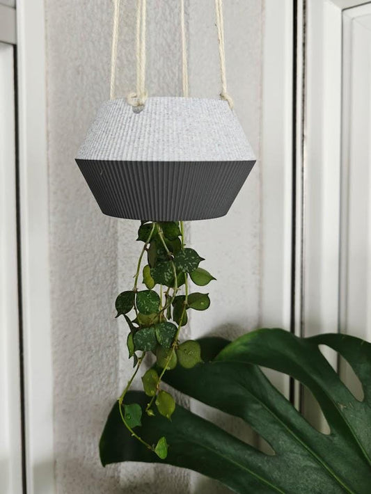 Inverted Plant Pot with Hanging Ropes – Upside-Down Planter for Unique Indoor Gardens