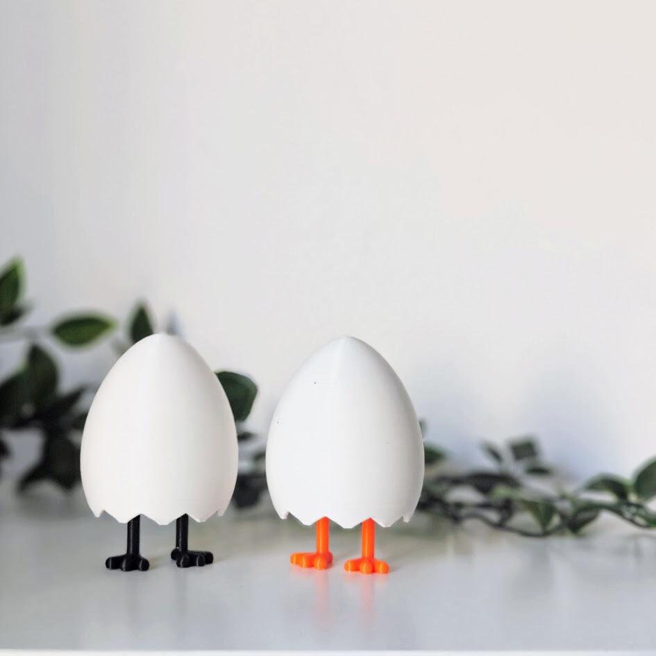 Standing Egg with Legs, Easter Decoration, Cracked Egg Spring Decor, Easter Table Deco, Housewarming Gift, 3d print
