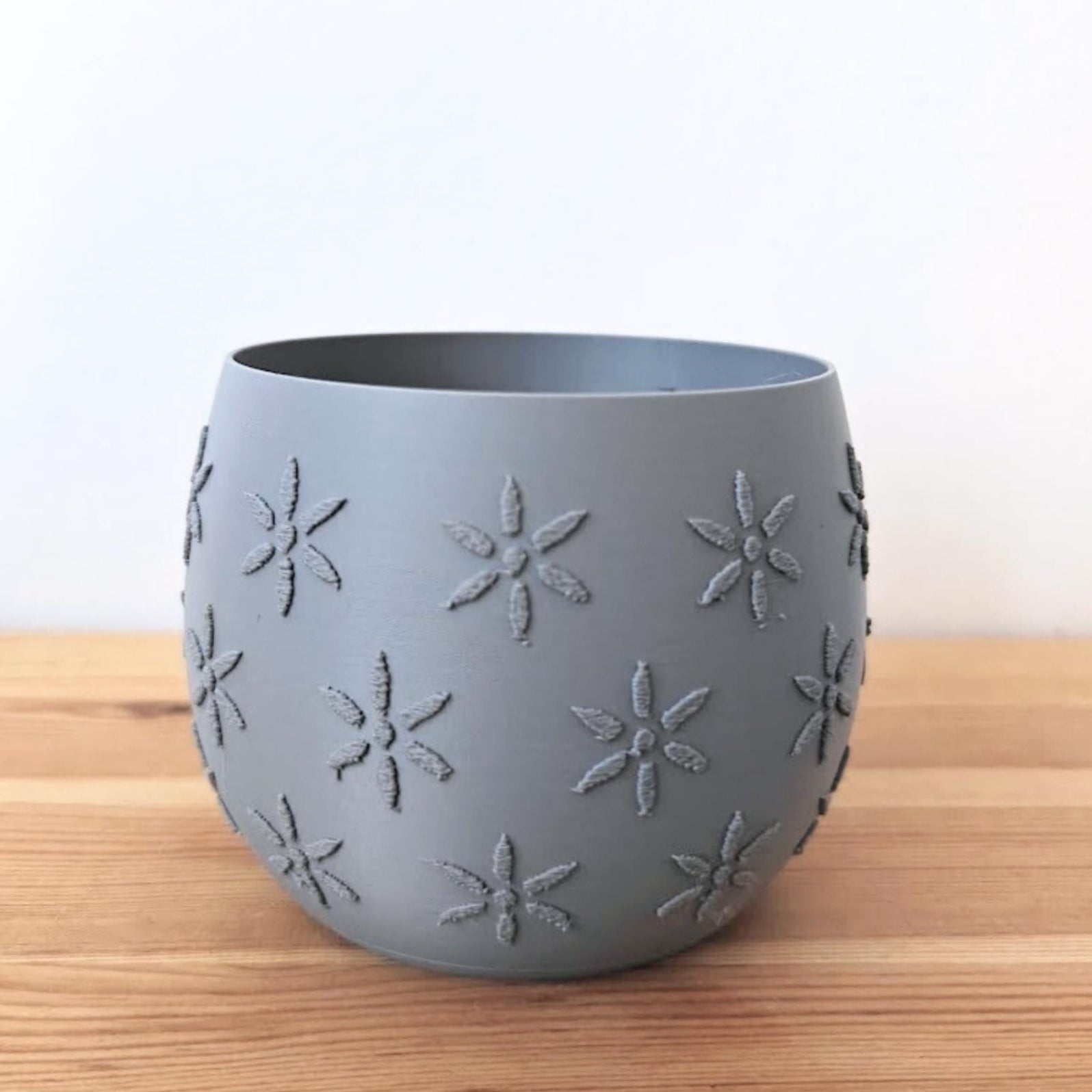 Plant Pots with Decorative Patterns – Monstera, Flowers, or Polka Dots