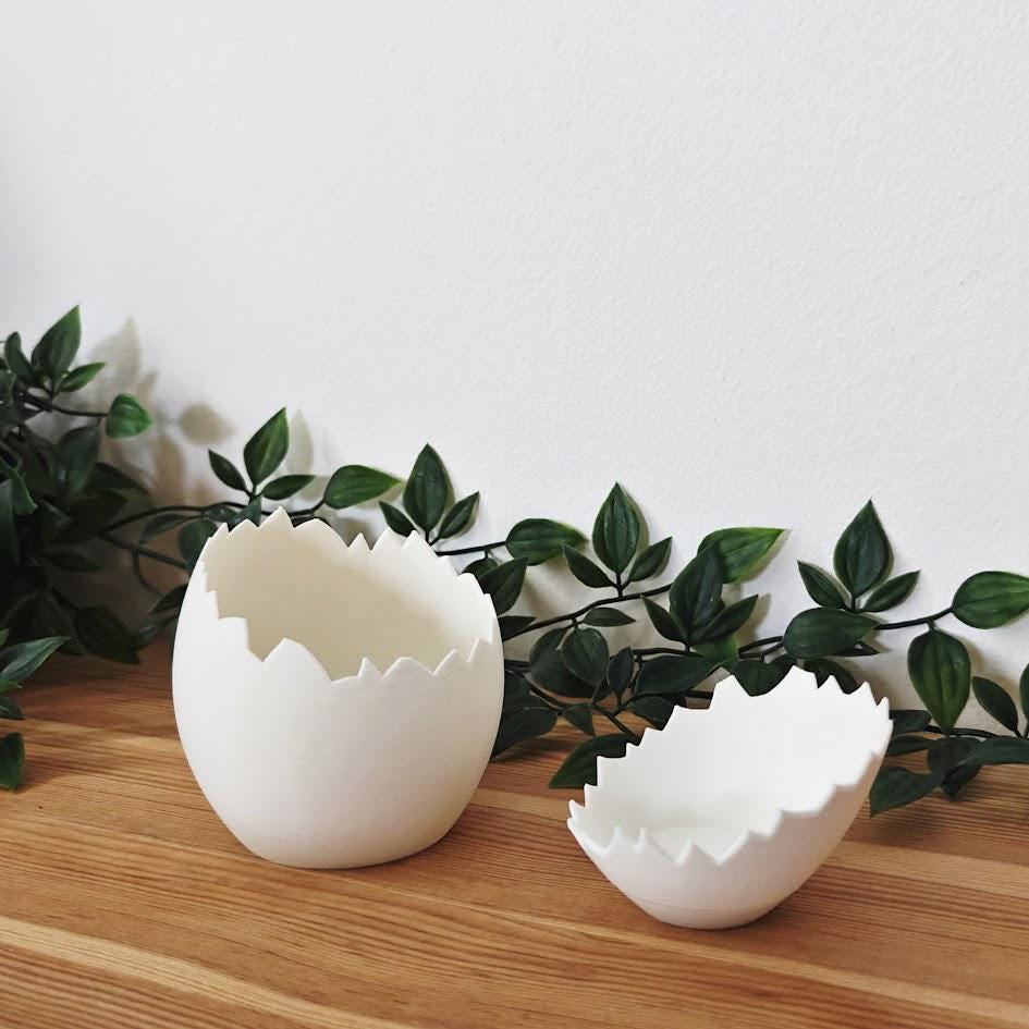 Eggshell Succulent Pot and Matching Tealight Holder, Easter Egg Decor, Spring Decorations, Cracked Egg Deco, 3d print