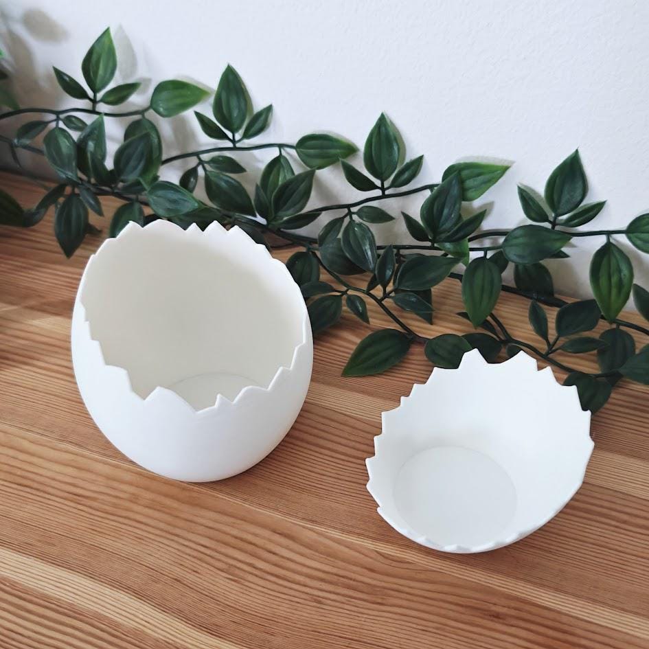 Eggshell Succulent Pot and Matching Tealight Holder, Easter Egg Decor, Spring Decorations, Cracked Egg Deco, 3d print, White egg, White eggshell