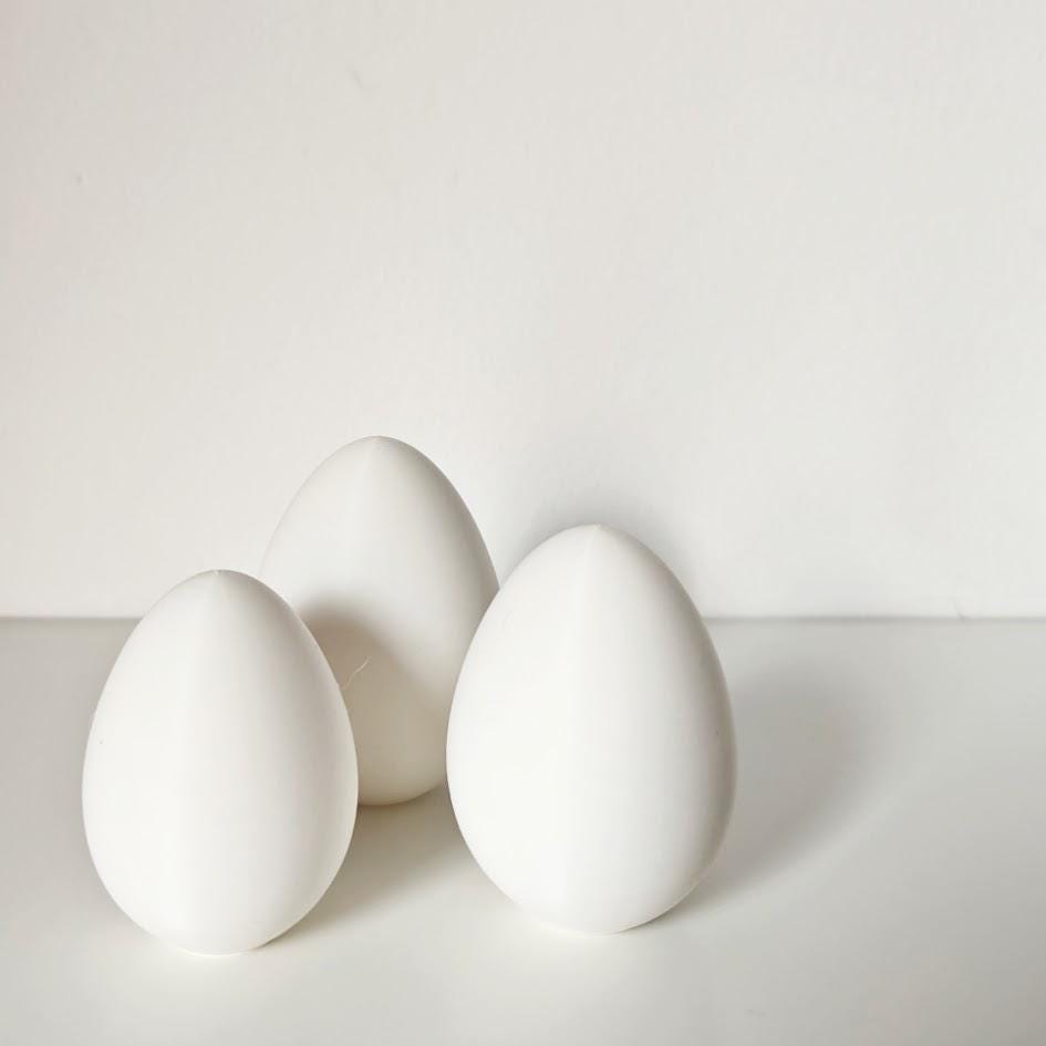 White 3D Printed Eggs, Plain Eggs for DIY Projects, Blank Egg Coloring, Easter Egg Paint, Easter Crafts, Table Decorations