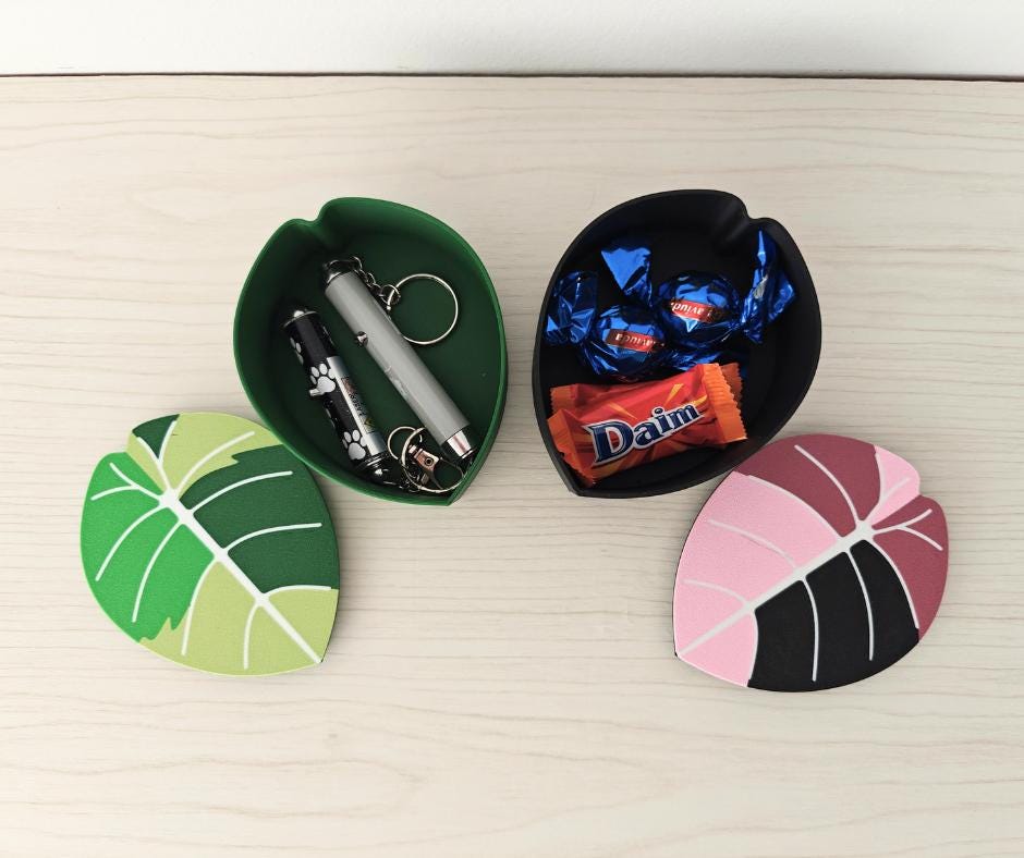 Trinket Box, Plant-shaped Container for Candy, Snacks, Coins, Keepsakes, or Jewelry, 3D printed Variegated Alocasia Leaf Storage with Lid