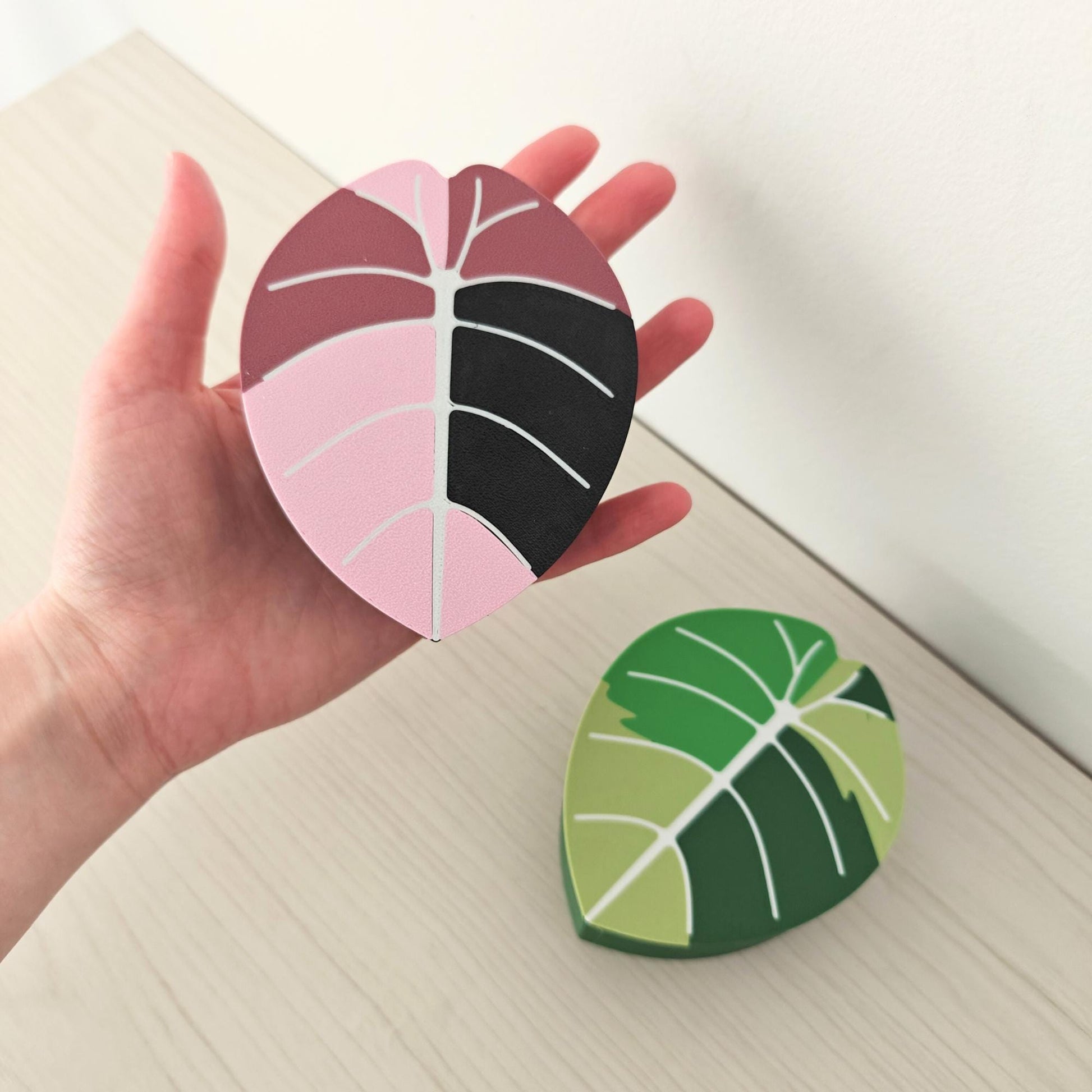 Trinket Box, Plant-shaped Container for Candy, Snacks, Coins, Keepsakes, or Jewelry, 3D printed Variegated Alocasia Leaf Storage with Lid