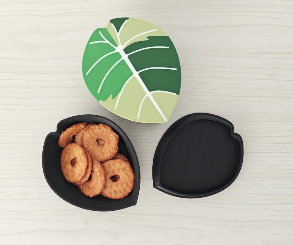 Trinket Box, Plant-shaped Container for Candy, Snacks, Coins, Keepsakes, or Jewelry, 3D printed Variegated Alocasia Leaf Storage with Lid