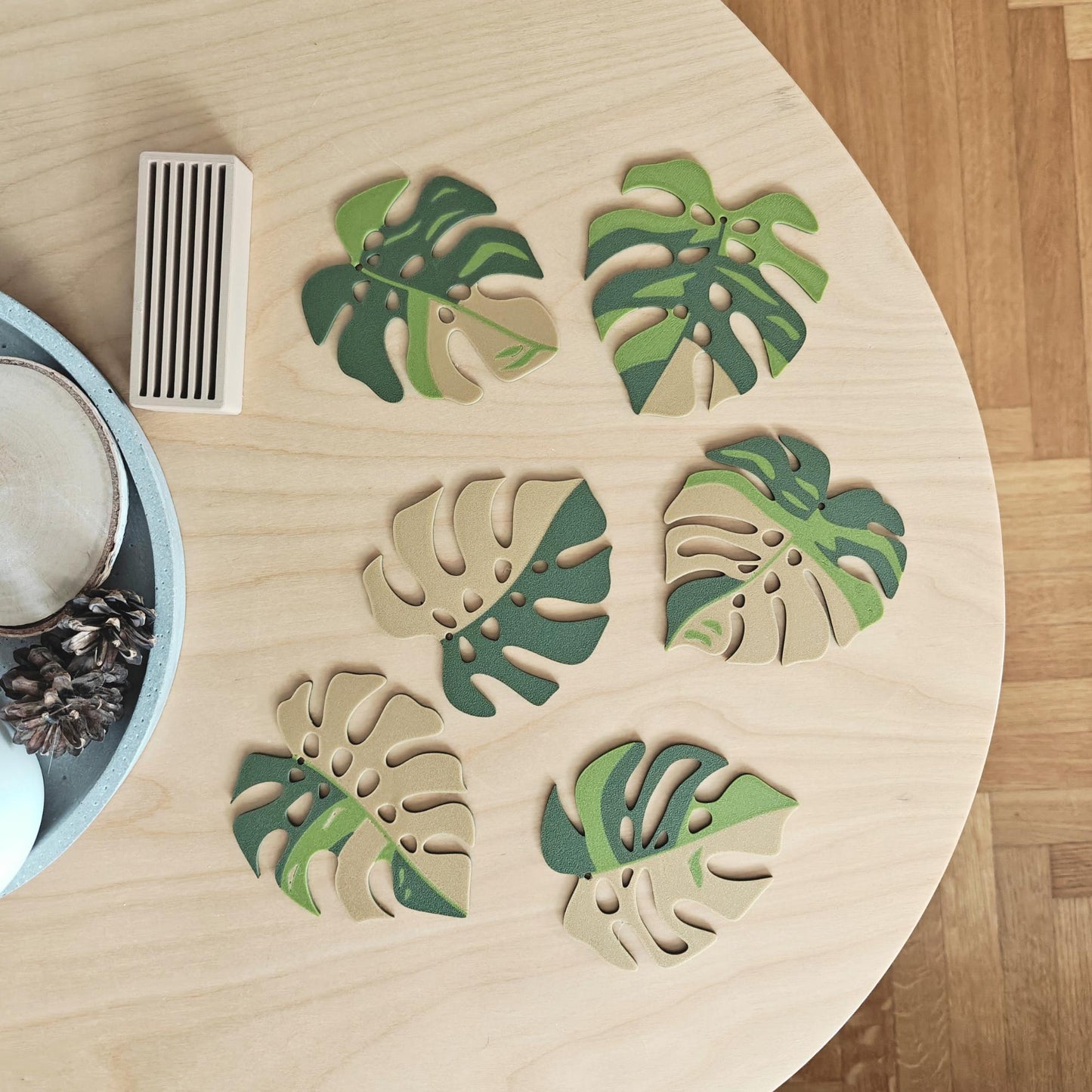 Monstera Leaf Coaster Set, Monstera Coasters with Holder, 3D printed Table Decor, Variegated Plant
