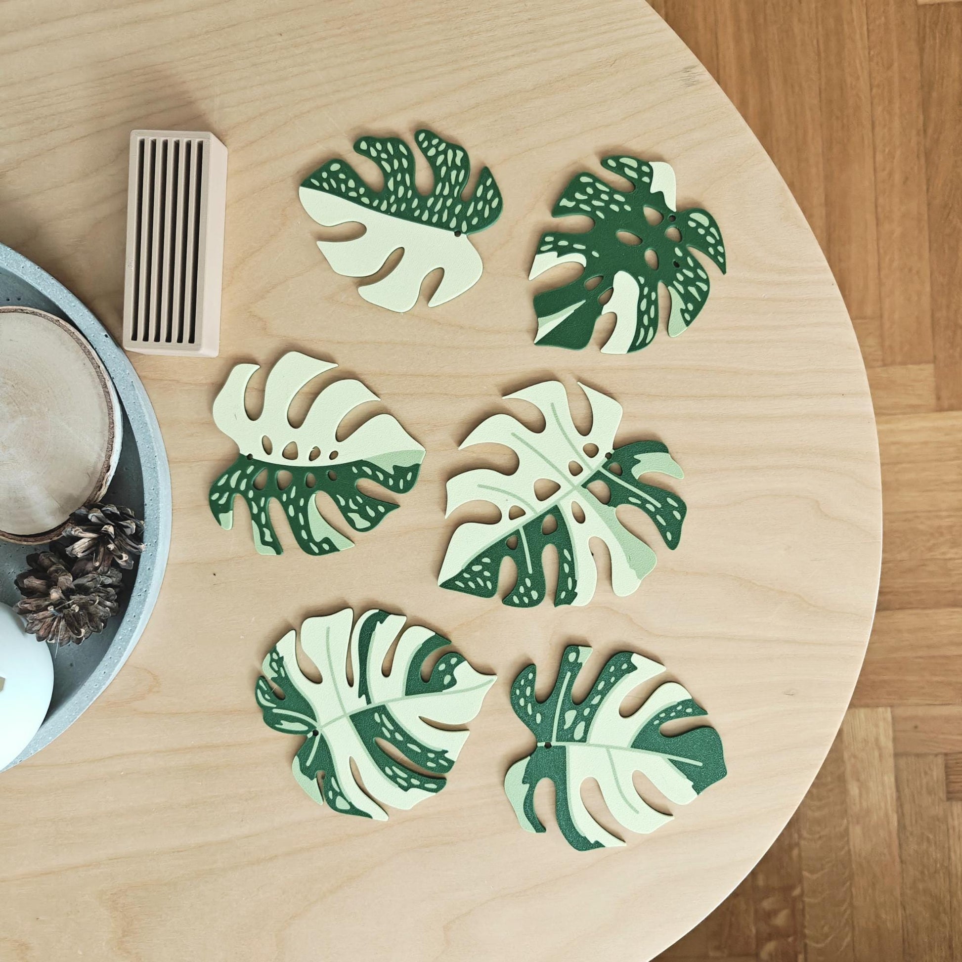 Monstera Thai Constellation Coaster Set, Leaf Coasters with Holder, 3D printed Table Decor, Variegated Plant