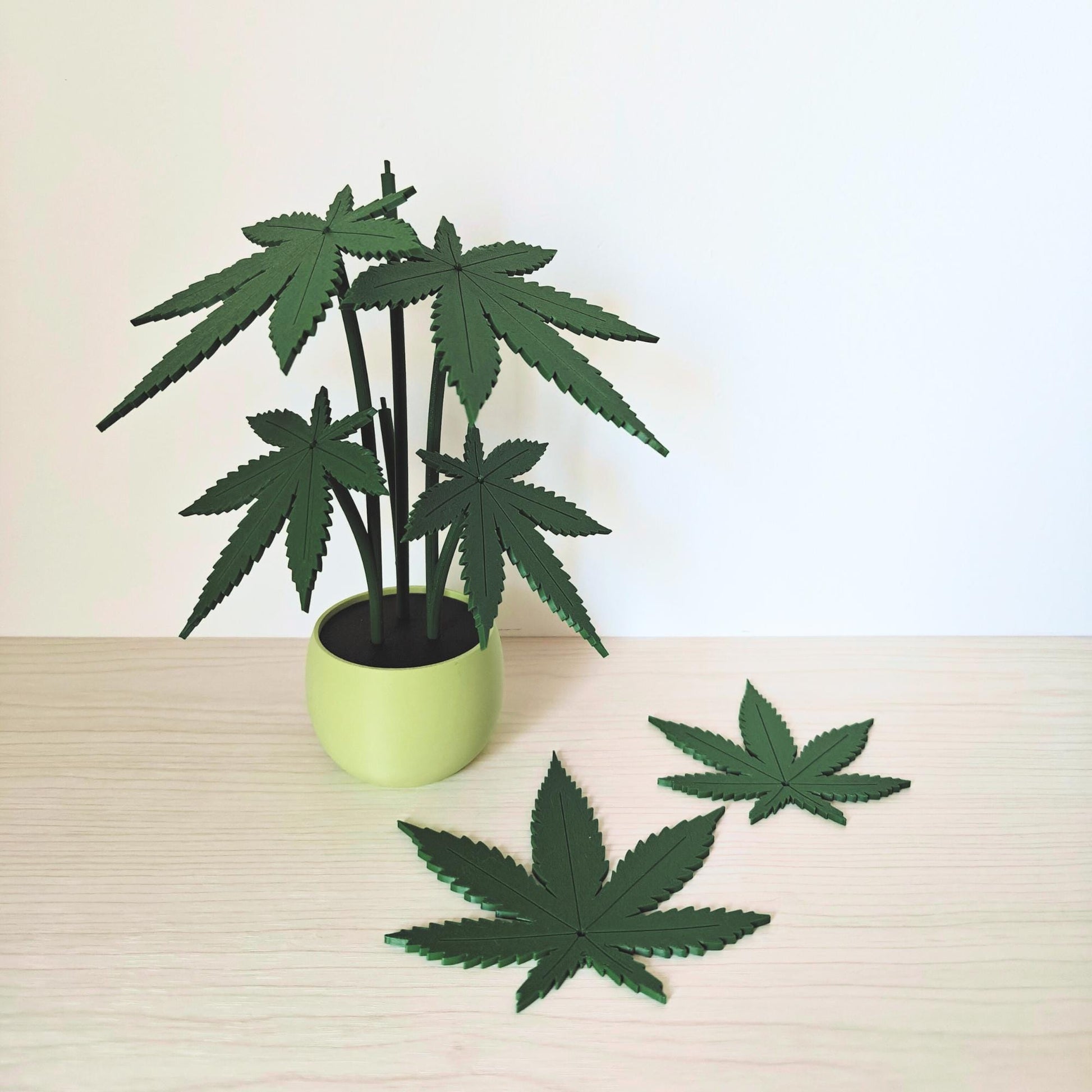 Cannabis Coaster Plant, Marijuana Table Decor, Weed Leaf Design, 3D printed Coasters, Gift for Pot Lovers and Stoners, 420 Home Decoration