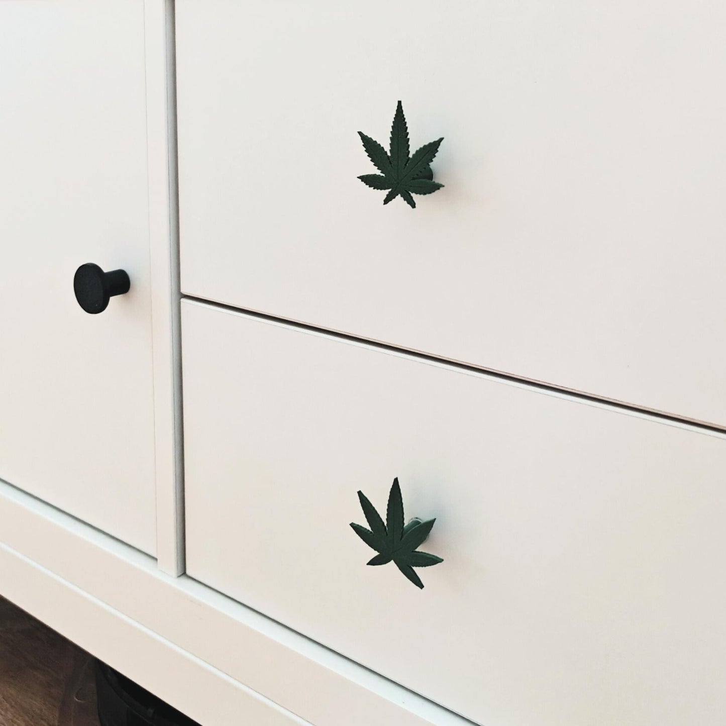 Weed Leaf Handles for Door or Drawer, Marijuana Knob, Cannabis Handle, 420-Themed Cabinet Pull, Pot Leaf Door knob, 3d print
