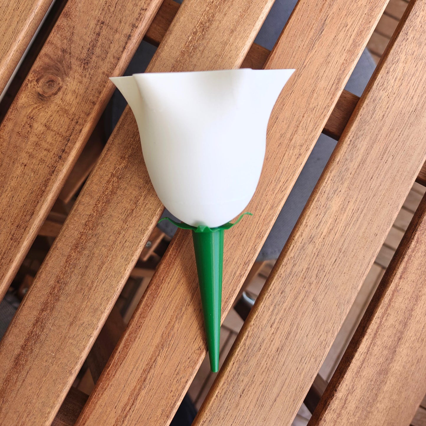 Bellflower Water Container, Self-watering planter, Slow Release Watering for Indoor Plants, Irrigation and watering aid