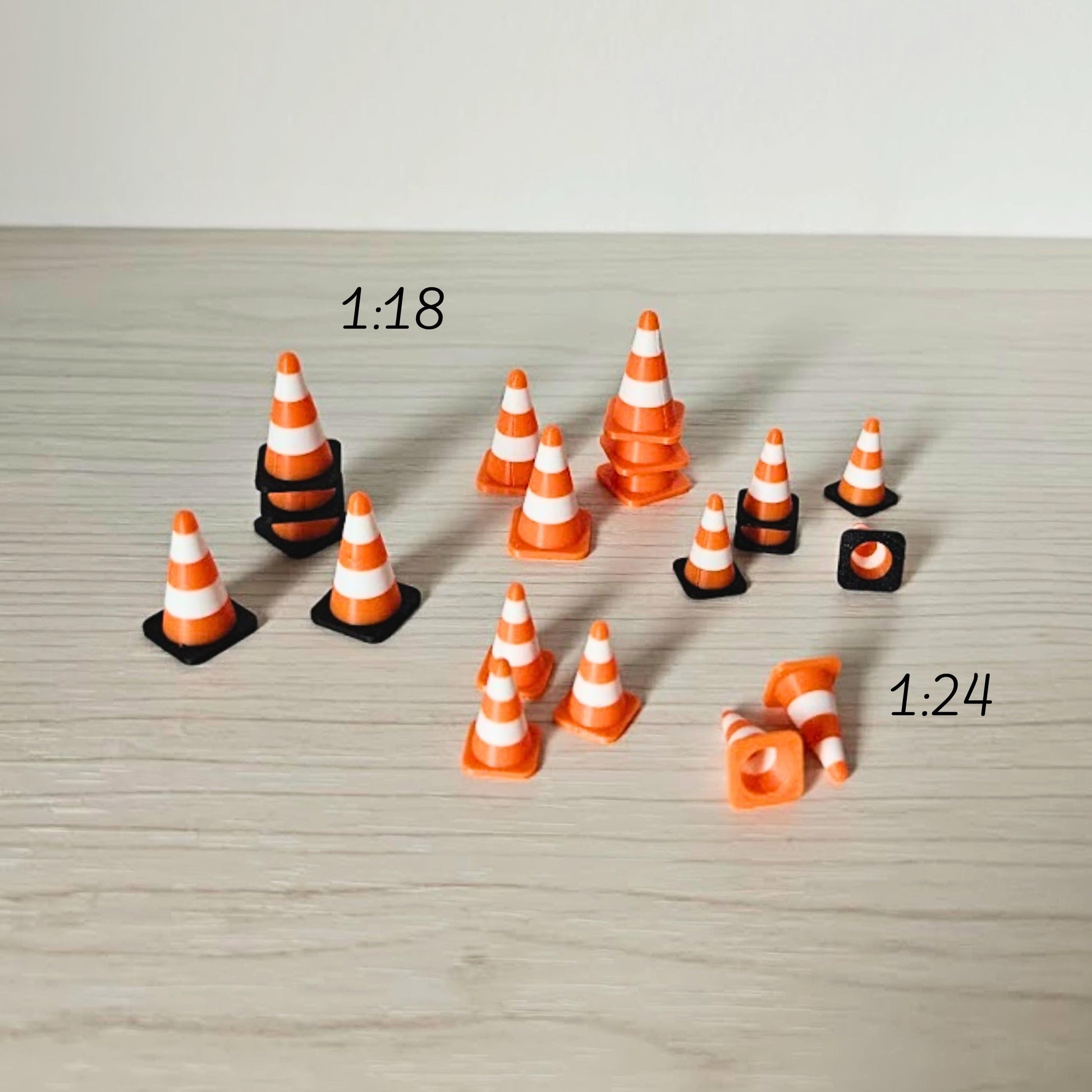 Miniature Traffic Cones, 1/64 1/24 1/18 Scale Diorama Accessories for Displays, Model Scenes, Crafts, Hobby Projects, 3D print