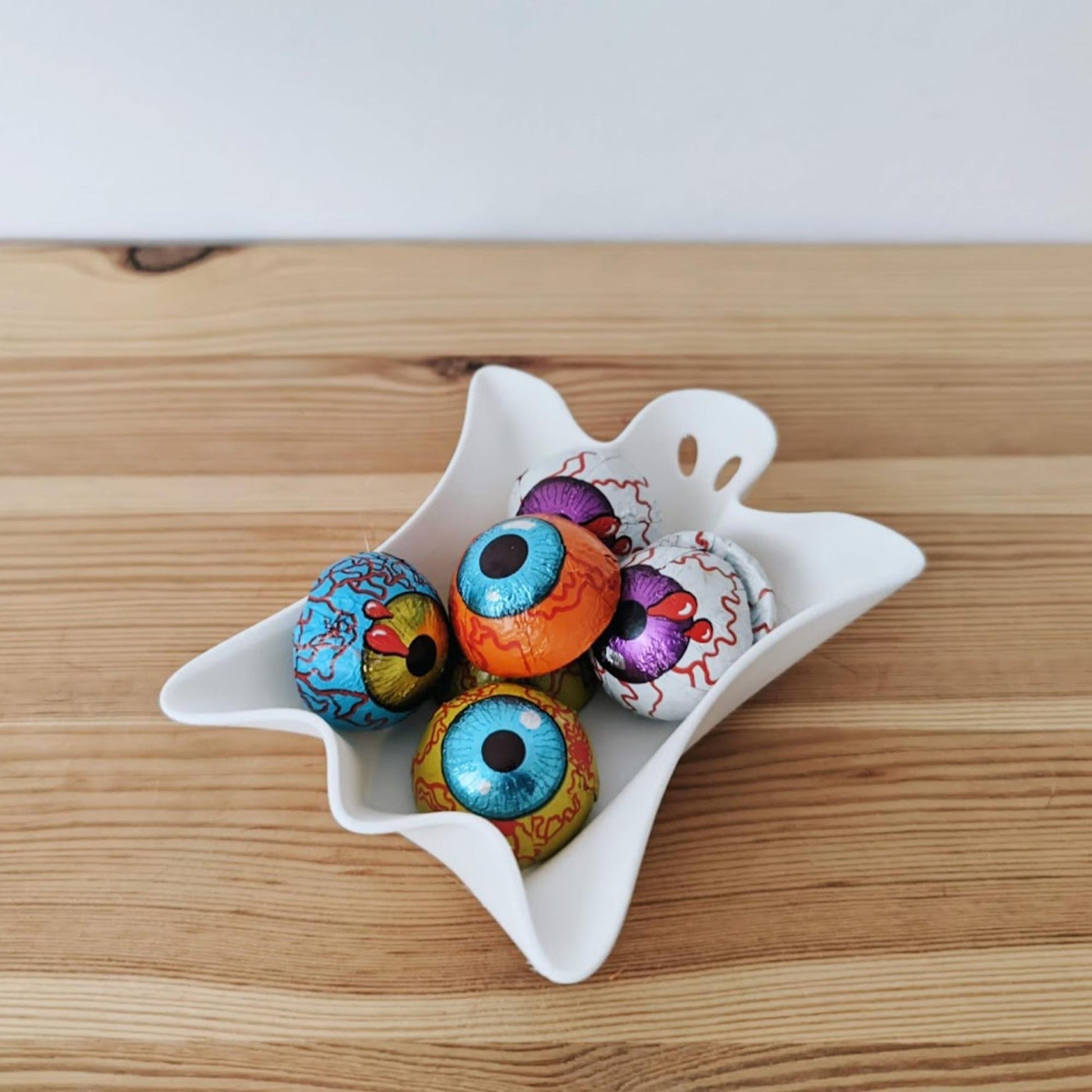 Bat & Ghost Treat Bowls, Halloween Candy Dishes, Small Snack Trays, 3D Printed Spooky Decor