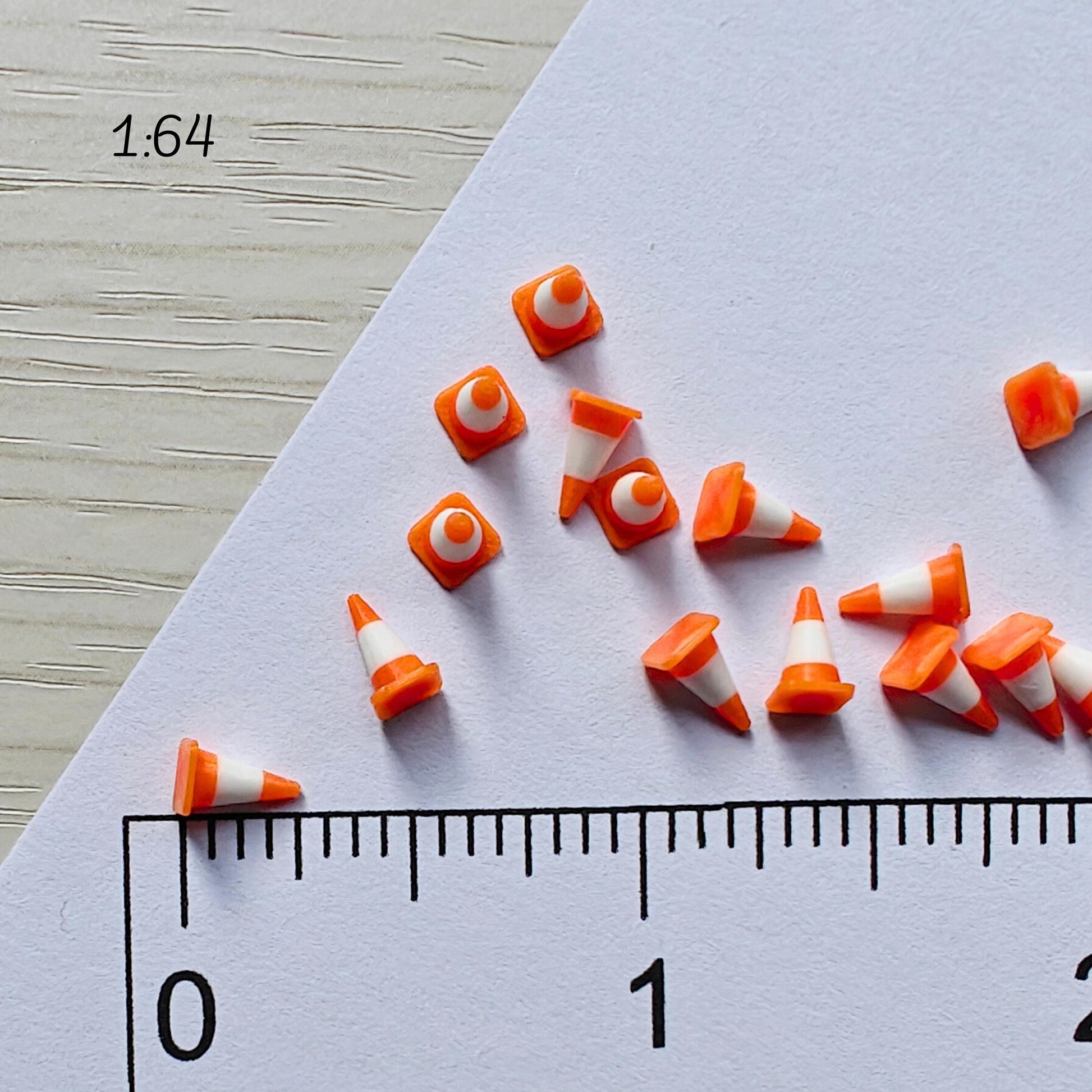 Miniature Traffic Cones, 1/64 1/24 1/18 Scale Diorama Accessories for Displays, Model Scenes, Crafts, Hobby Projects, 3D print
