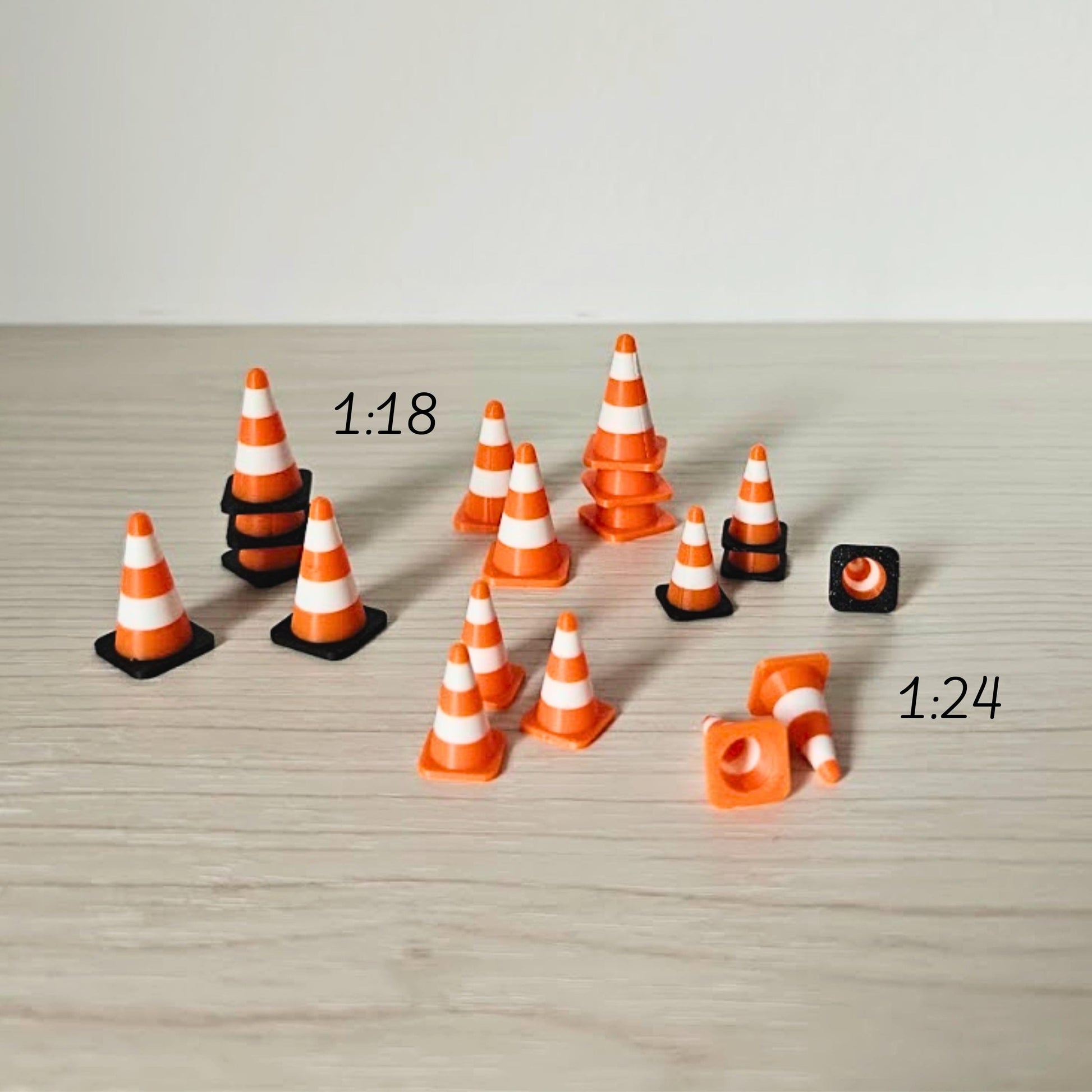 Miniature Traffic Cones, 1/64 1/24 1/18 Scale Diorama Accessories for Displays, Model Scenes, Crafts, Hobby Projects, 3D print