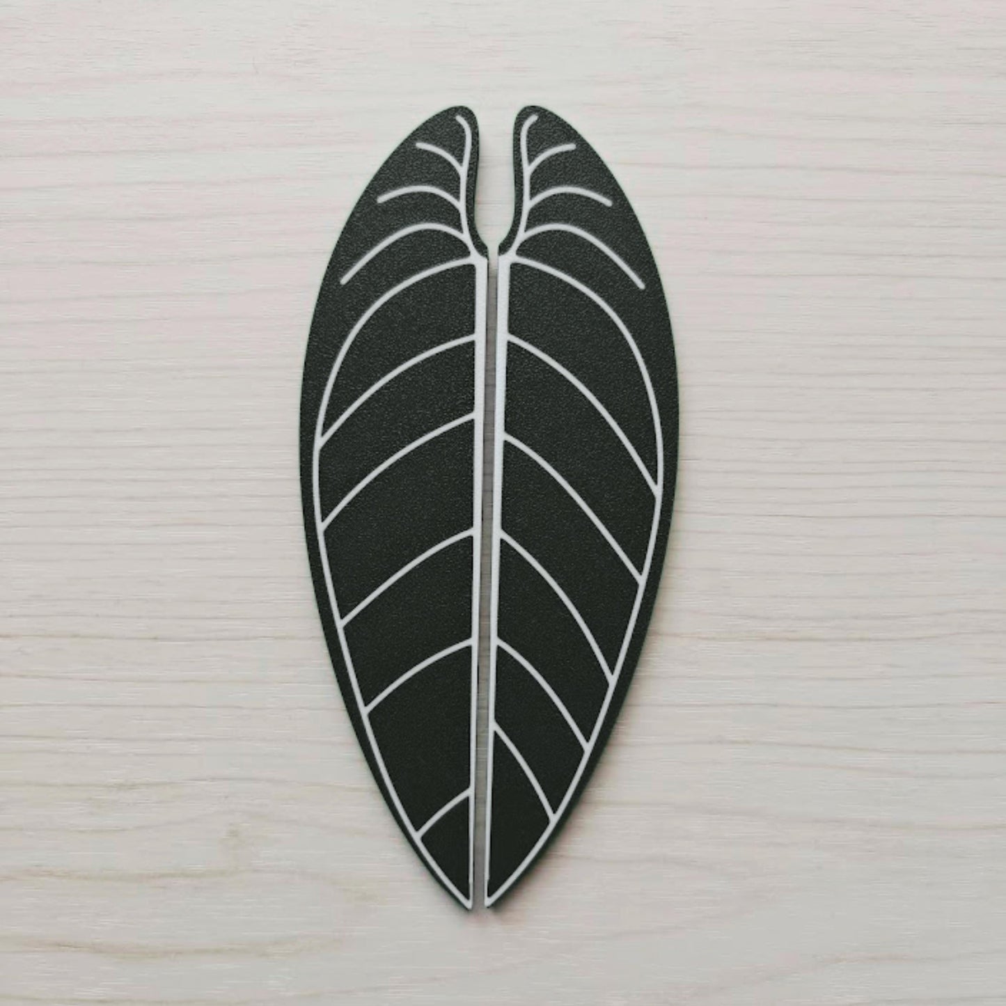 Slip-On Waro Leaf Handles for IKEA MILSBO & RUDSTA Cabinet, No Tools Needed, 3D Printed Anthurium  Warocqueanum Plant Decor