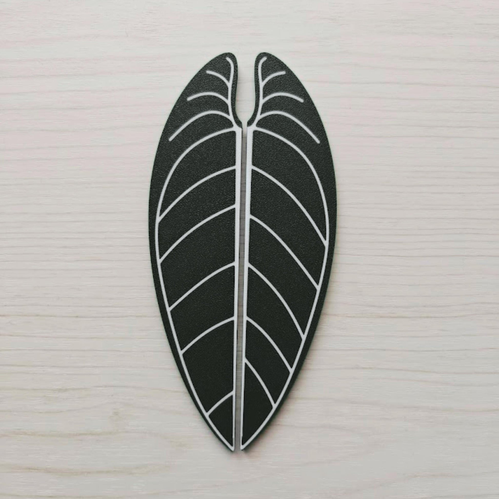 Slip-On Waro Leaf Handles for IKEA MILSBO & RUDSTA Cabinet, No Tools Needed, 3D Printed Anthurium  Warocqueanum Plant Decor