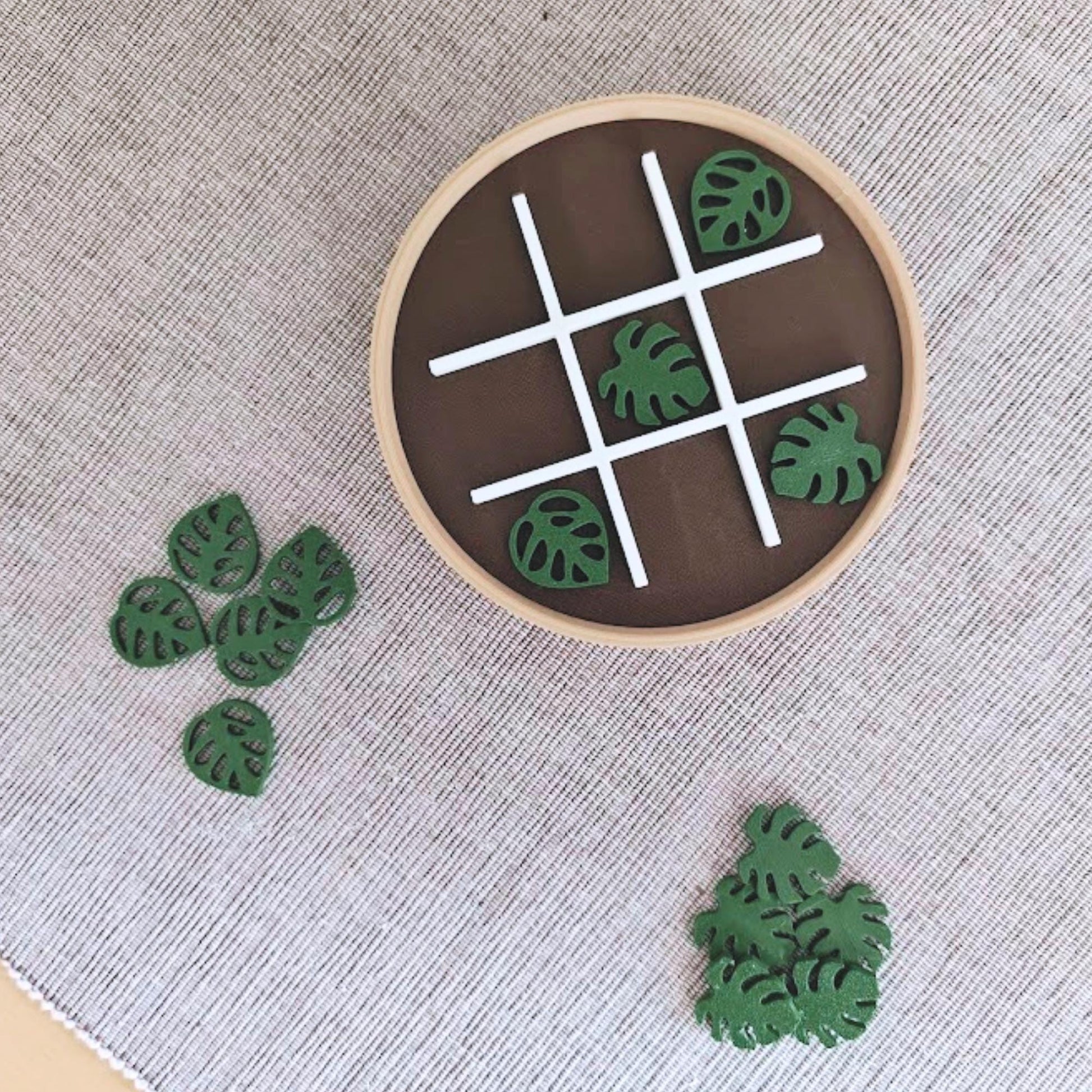 Plant-Themed Tic Tac Toe Game, Monstera Deliciosa vs Adansonii or Cacti Edition, 3D Printed Board Game with Storage