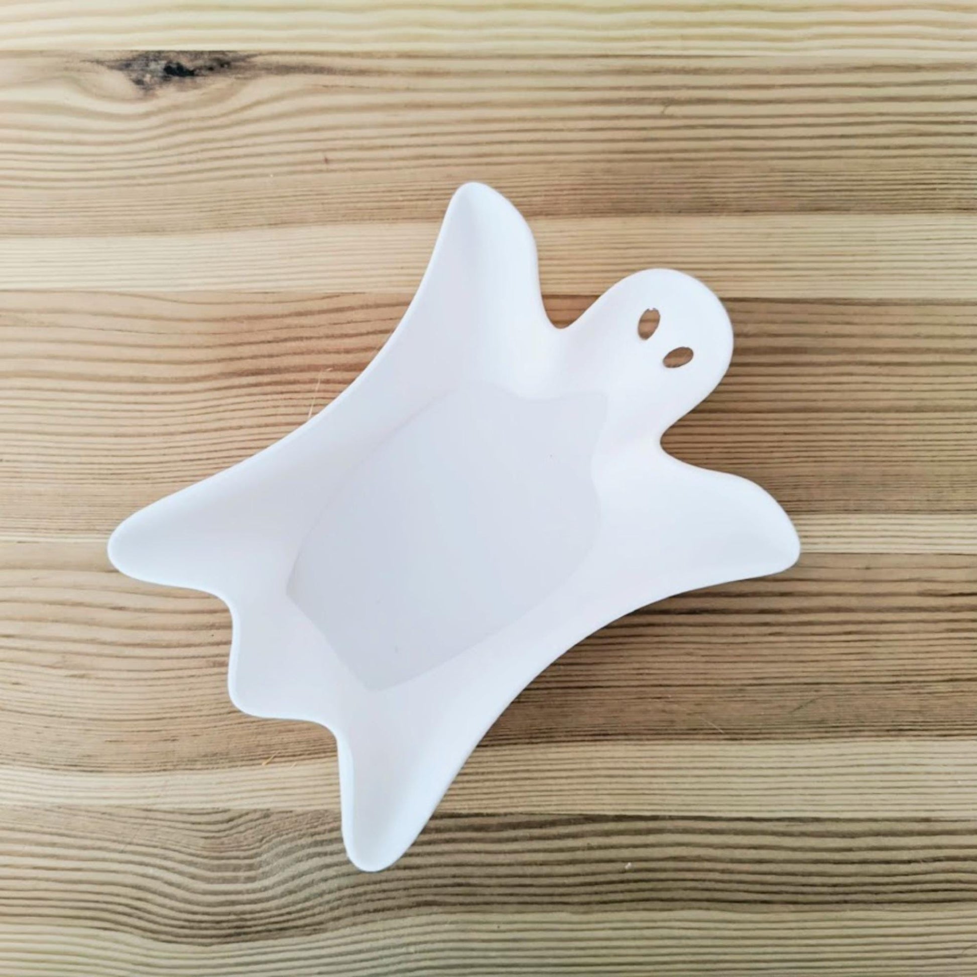 Bat & Ghost Treat Bowls, Halloween Candy Dishes, Small Snack Trays, 3D Printed Spooky Decor