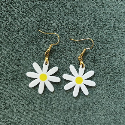 Daisy Earrings, Floral Jewelry Gift for Plant Lovers, Flower Design, 3d printed Earrings
