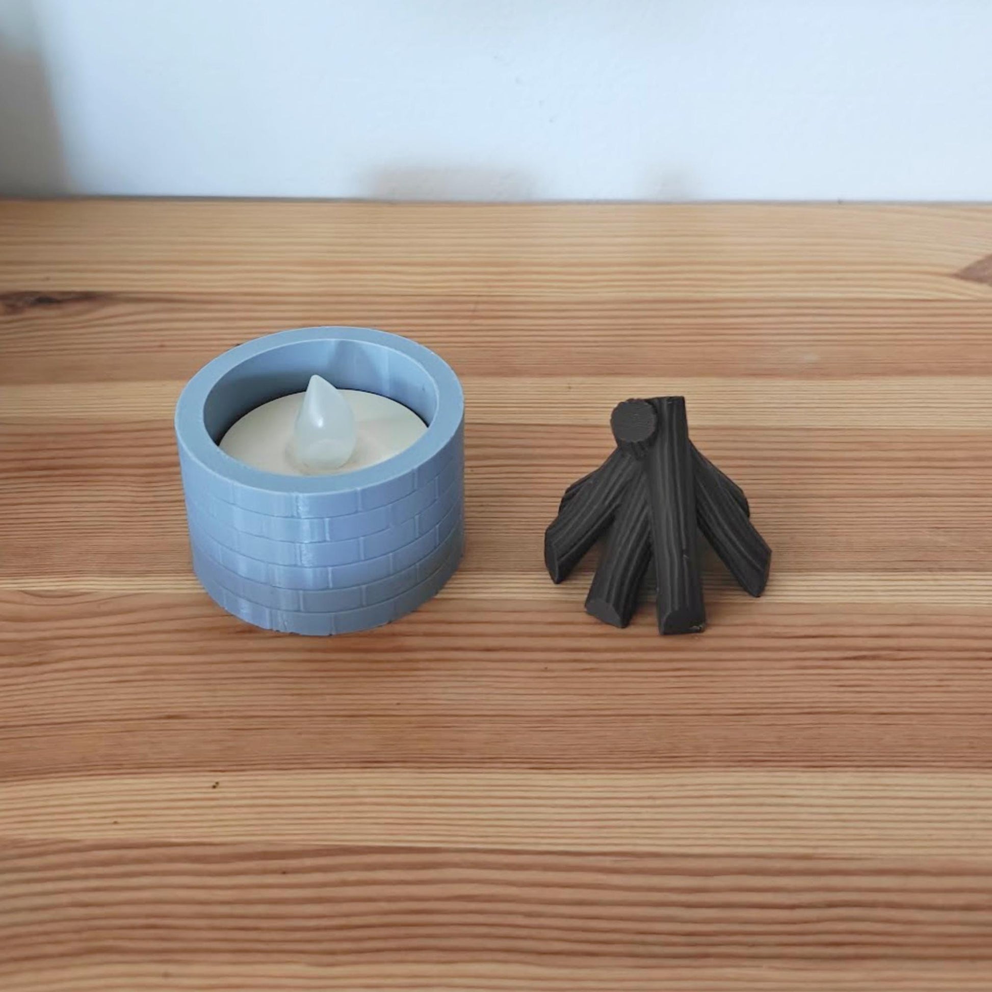 Mini Campfire for Terrariums, Logs & Fire Pit, 3D Printed Miniature Terrarium Decoration