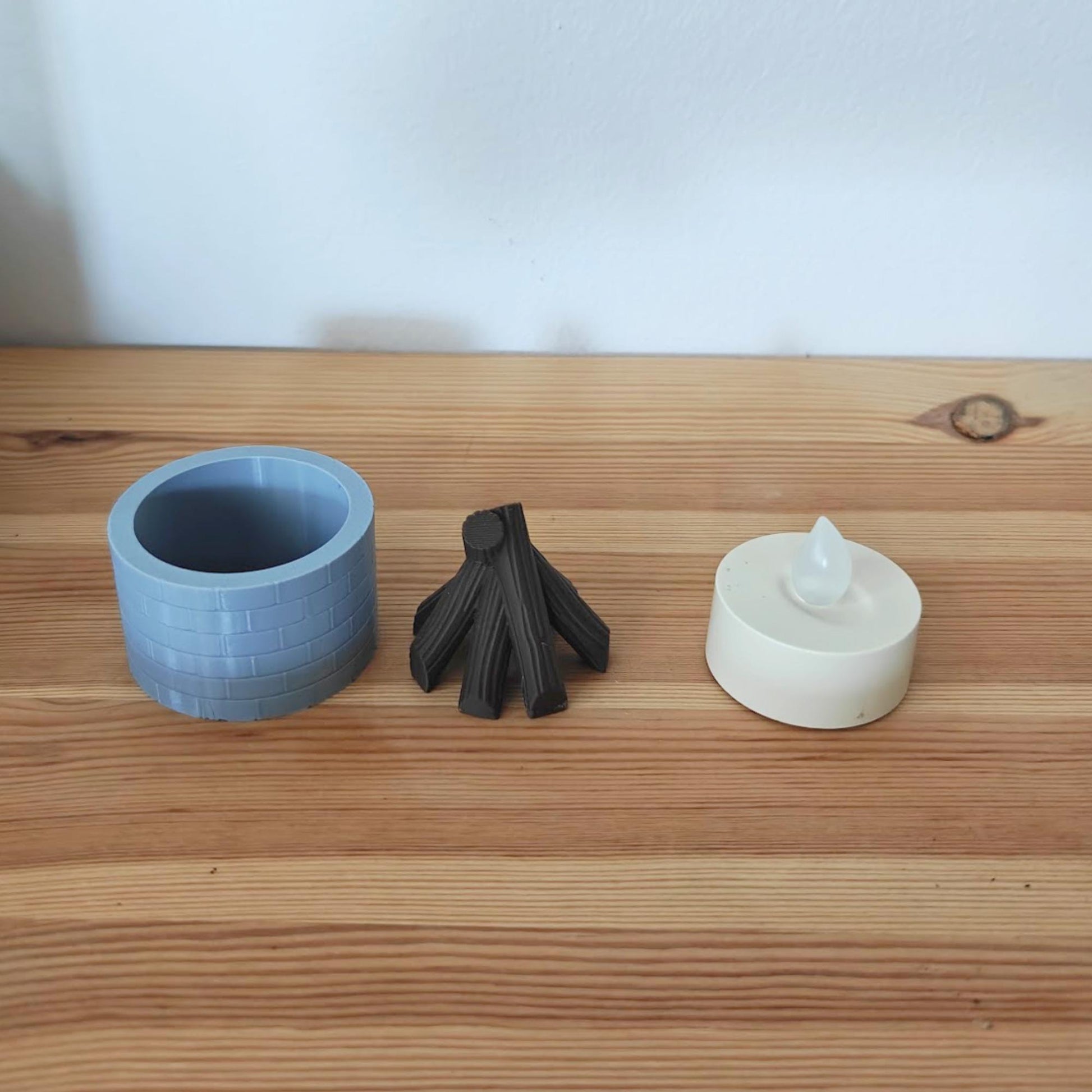 Mini Campfire for Terrariums, Logs & Fire Pit, 3D Printed Miniature Terrarium Decoration
