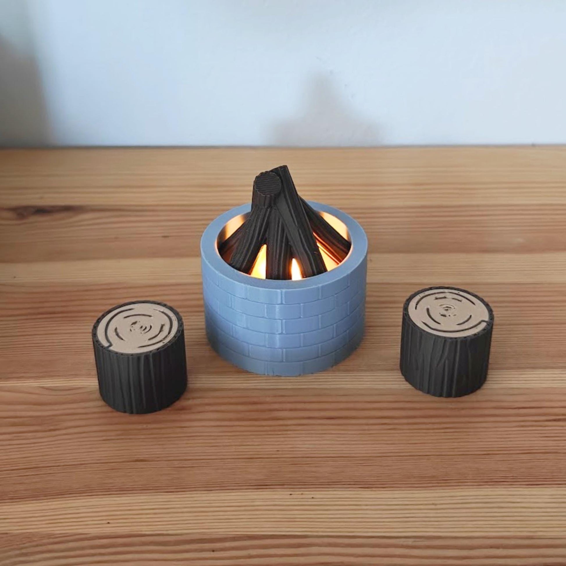 Mini Campfire for Terrariums, Logs & Fire Pit, 3D Printed Miniature Terrarium Decoration