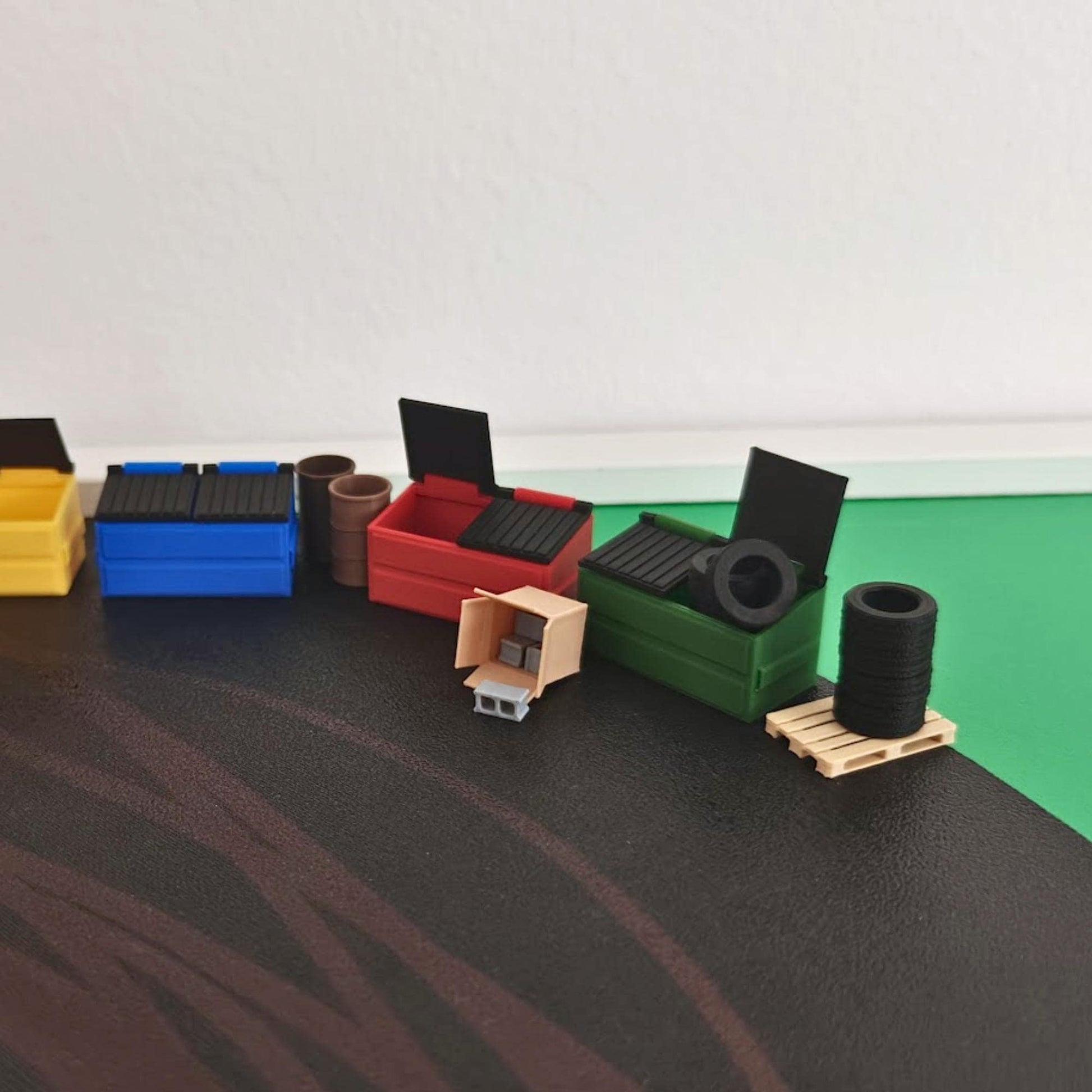 Miniature 1/64 Scale Dumpster, Diorama Accessory for Diecast & Garage Scenes, 3D printed Junkyard