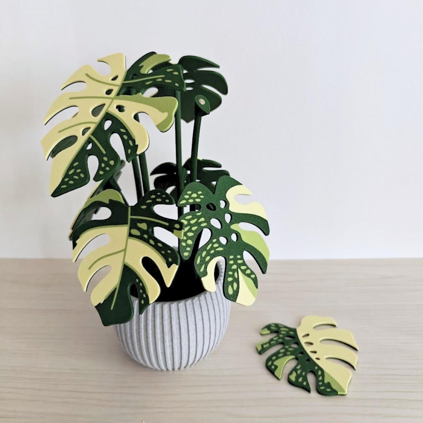 8 Coaster Monstera Thai Constellation, Eight MAGNETIC Leaves, Large Coaster Set, Gift for Plant Lovers, 3D printed Coaster Plant