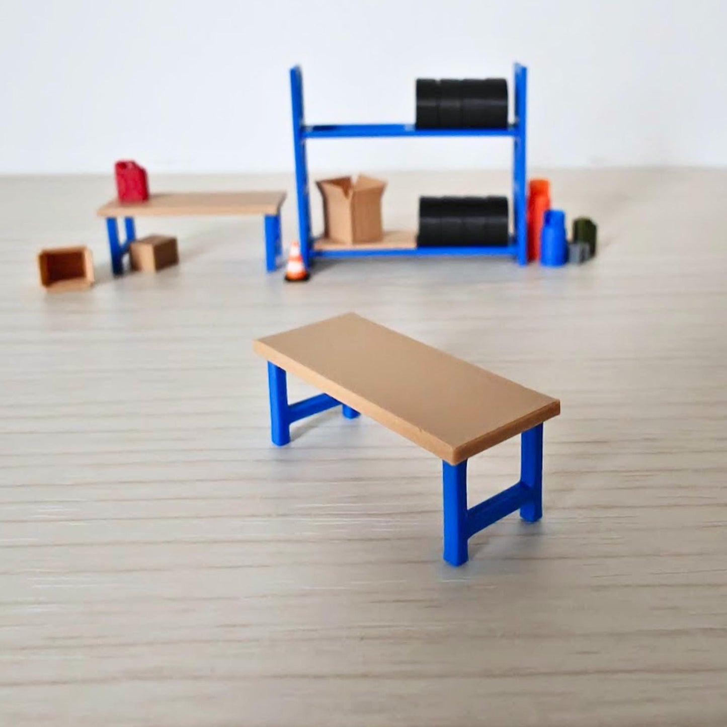 Miniature Workbench 1/64 Scale Garage Accessory for Mini Displays, Model Scenes, Crafts, Hobby Projects, 3D print