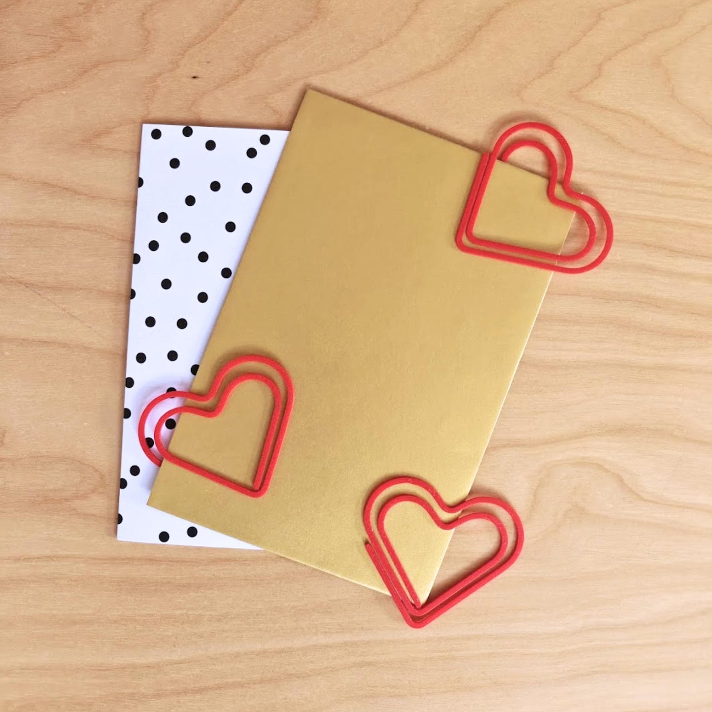Set of 3 Heart-Shaped Bookmarks, Valentine’s Gift, Cute Book Lover Accessory, Romantic Page Marker, 3D print