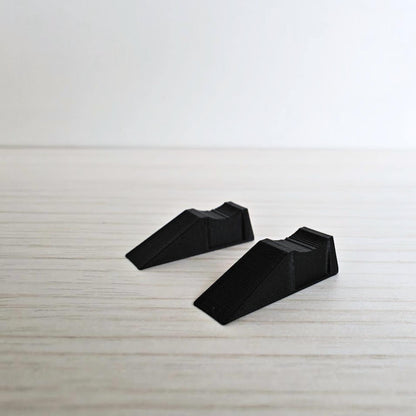 Miniature Wheel Ramps, 1/64 Scale Mini Car Display Stands, Mini Garage Diorama, 3D Printed for Hot Wheels Scale