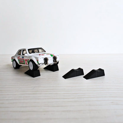 Miniature Wheel Ramps, 1/64 Scale Mini Car Display Stands, Mini Garage Diorama, 3D Printed for Hot Wheels Scale