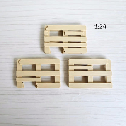 1:24 scale pallets arranged flat showing realistic plank details