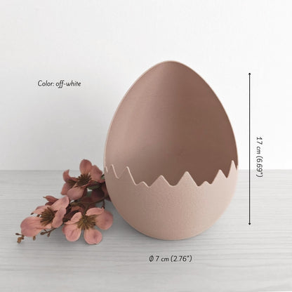 Cracked eggshell basket with dimensions showing 17 cm height and 7 cm diameter