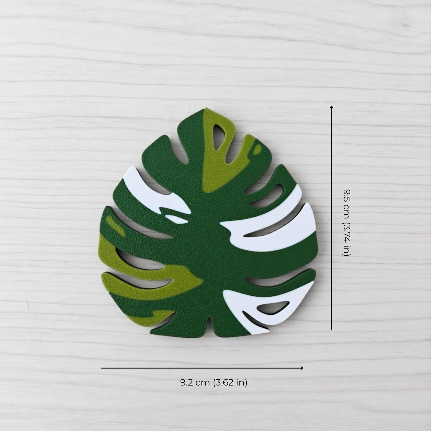 Size reference photo of the Monstera leaf handle showing dimensions: 9.2 cm (3.62 in) wide and 9.5 cm (3.74 in) high.