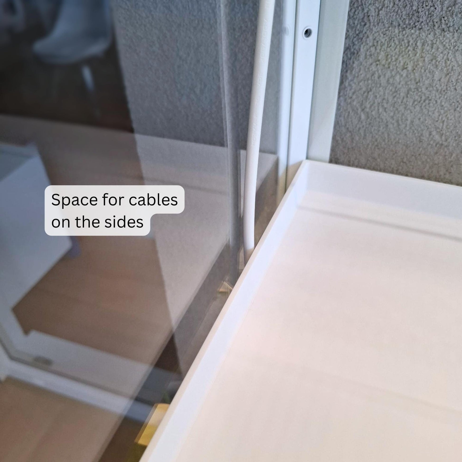 Side gap between tray and cabinet wall for cable management