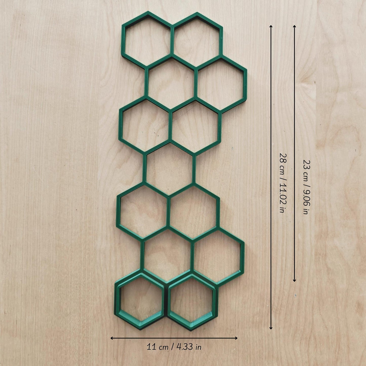 Single trellis extension with honeycomb grid design and labeled measurements