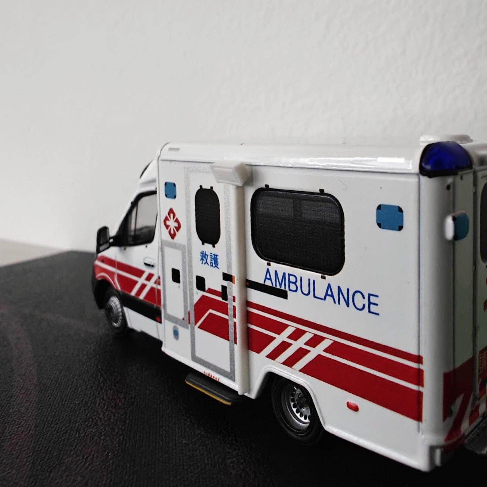 Vehicle with mounted scene light