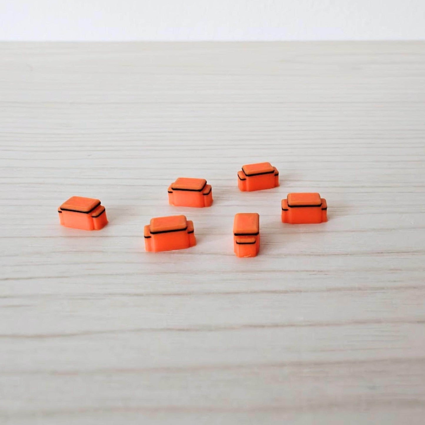Large orange medical bags in 1/64 scale